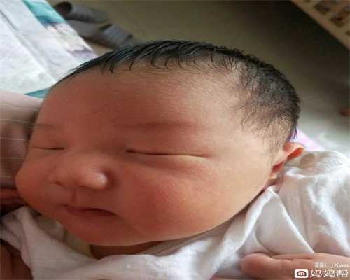 上海借卵子多少钱一颗—婴儿车中的宝宝一定要